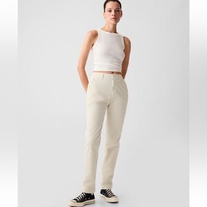 Gap Downtown Khaki NWT Size 4